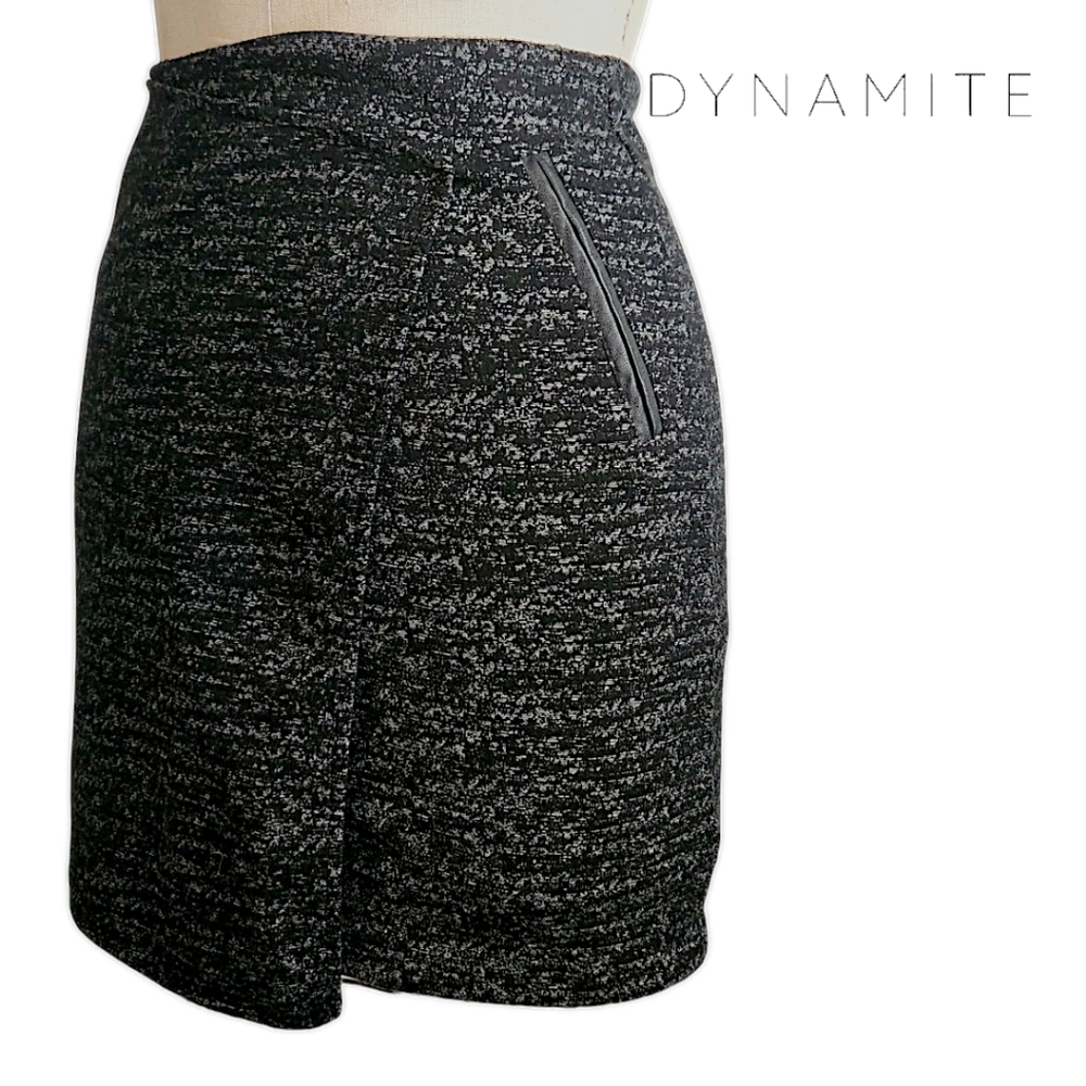 Dynamite - Static Print Wrap Mini Skirt w/faux leather pocket accents